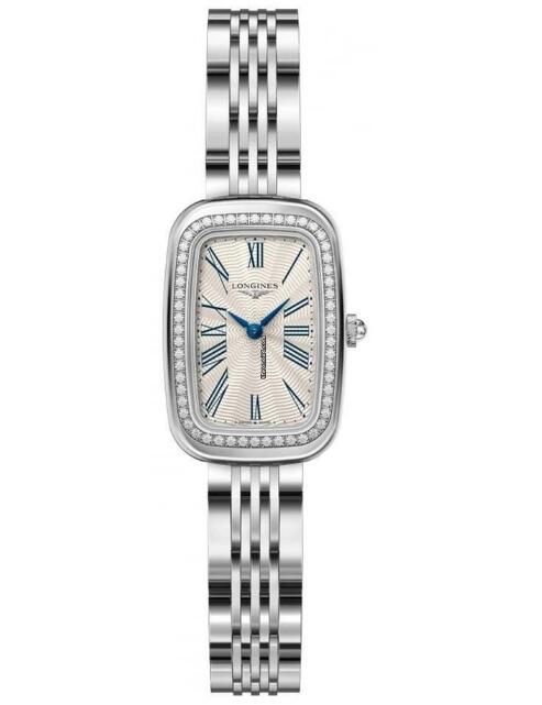 The tiny-sized timepieces have beautiful and elegant appearances, appealing to lots of ladies. 
