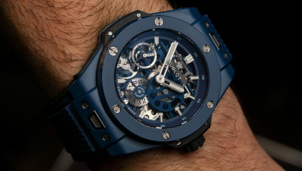Th 45 mm replica Hublot Big Bang Meca-10 watches are made from blue ceramic.